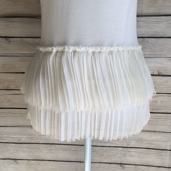 Banana Republic White Sleeveless Blouse - Picture 7 of 7